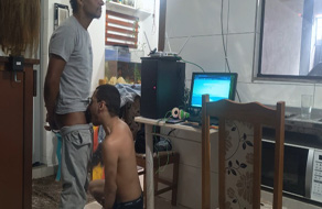 Degressivo recibe la pija del técnico de Internet