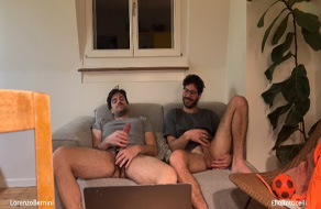 Elio Botticelli se hace pajas con un gay